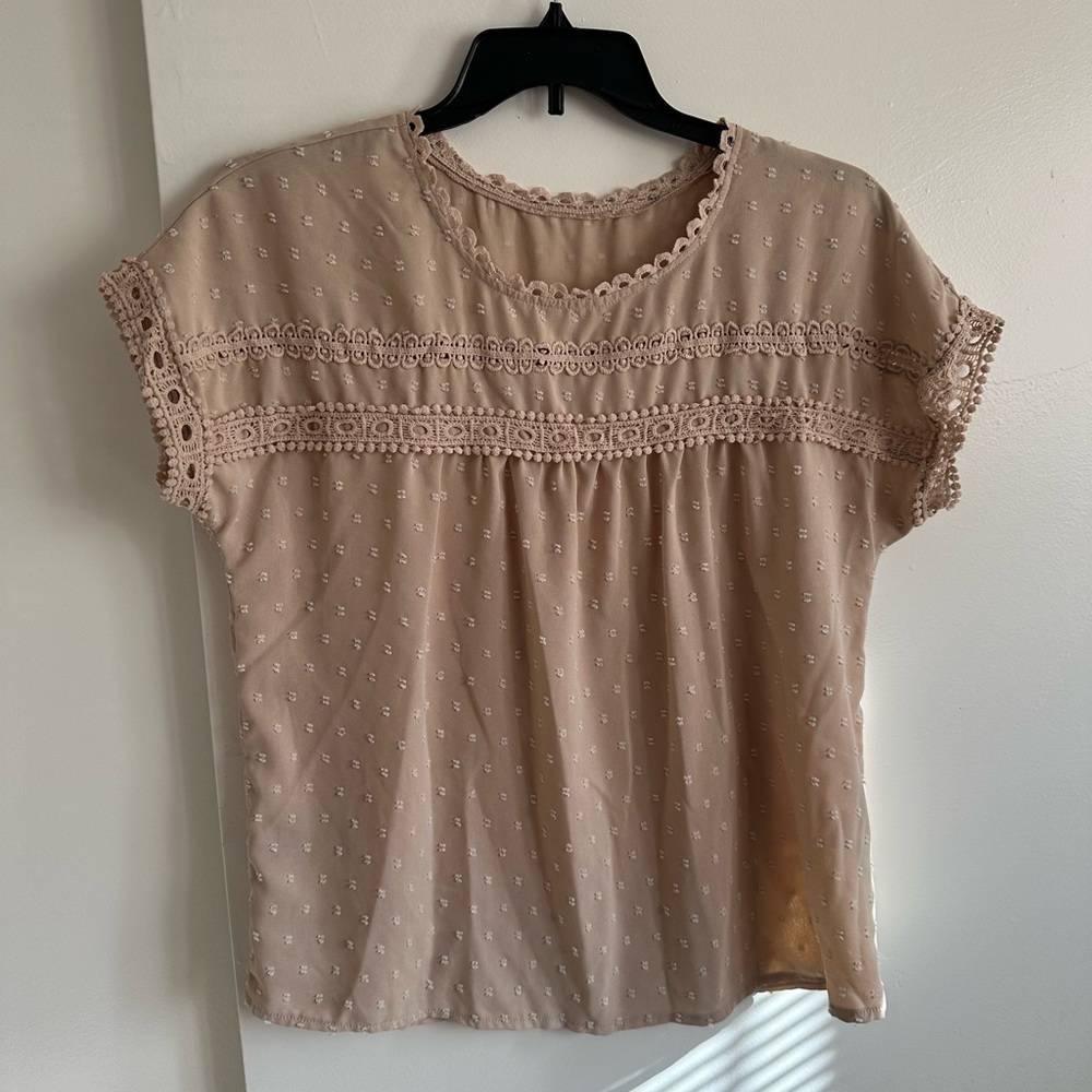 Chic Lace Trim Blouse in Soft Beige